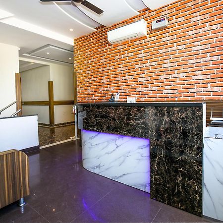 Hotel Woodcrest Zirakpur - Best Family Hotel By - A Unit Of Sidham Group Extérieur photo