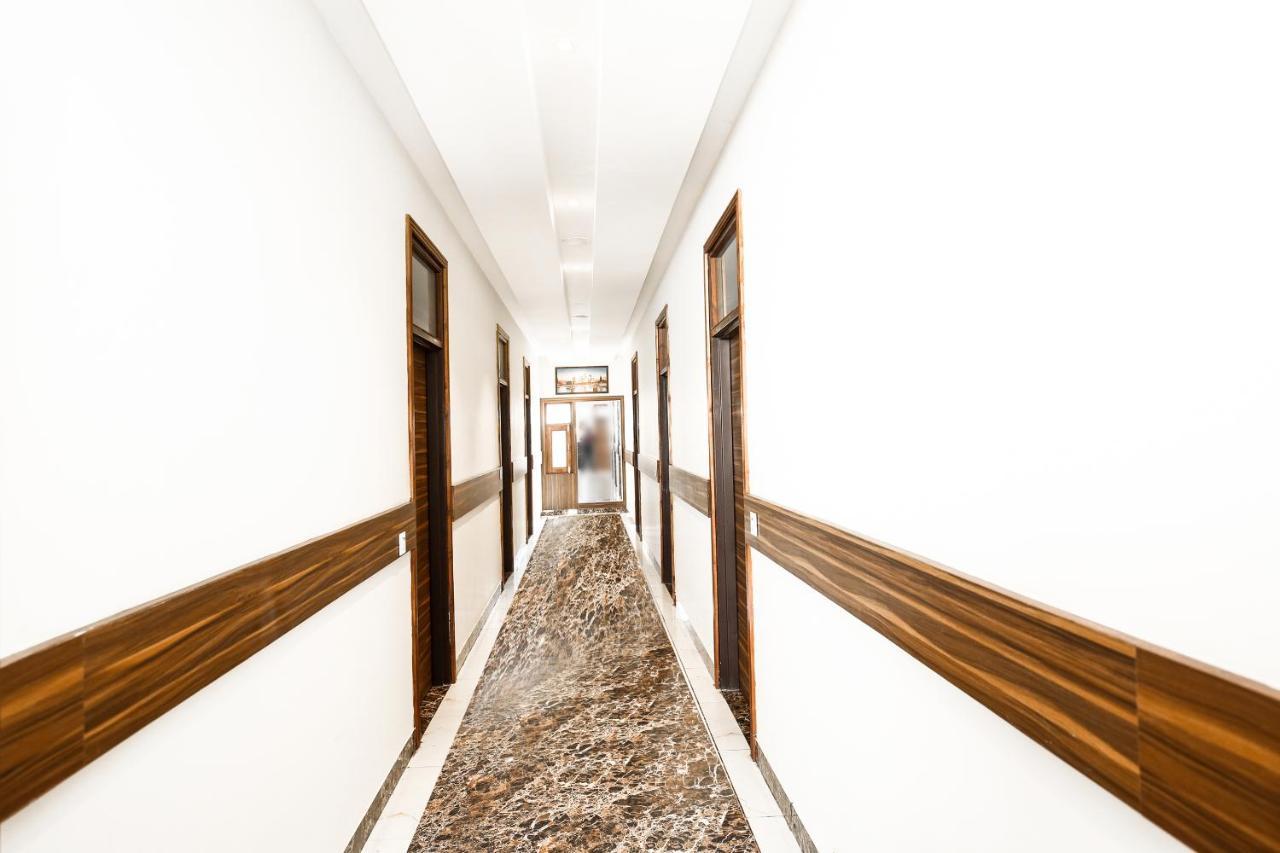 Hotel Woodcrest Zirakpur - Best Family Hotel By - A Unit Of Sidham Group Extérieur photo