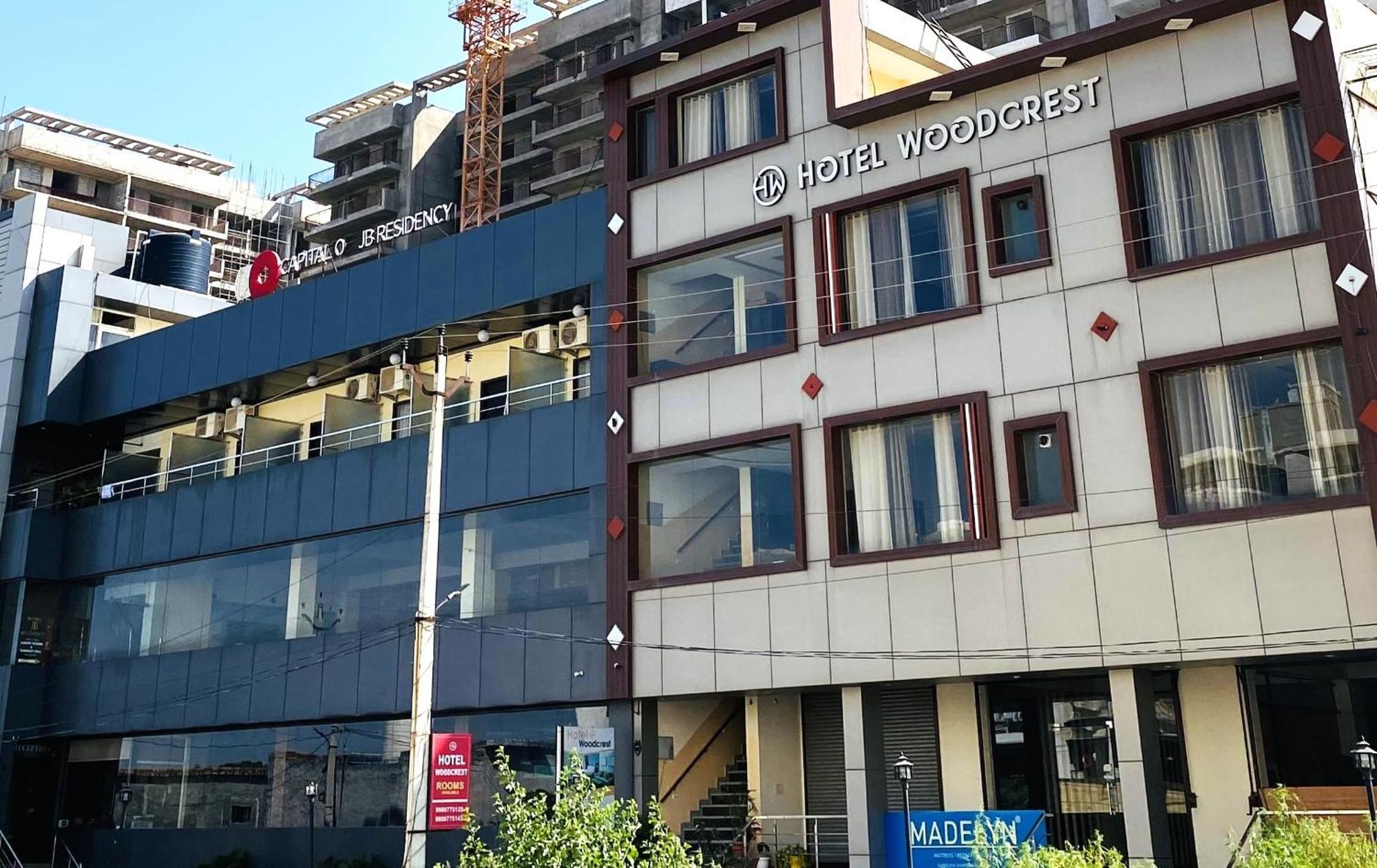 Hotel Woodcrest Zirakpur - Best Family Hotel By - A Unit Of Sidham Group Extérieur photo