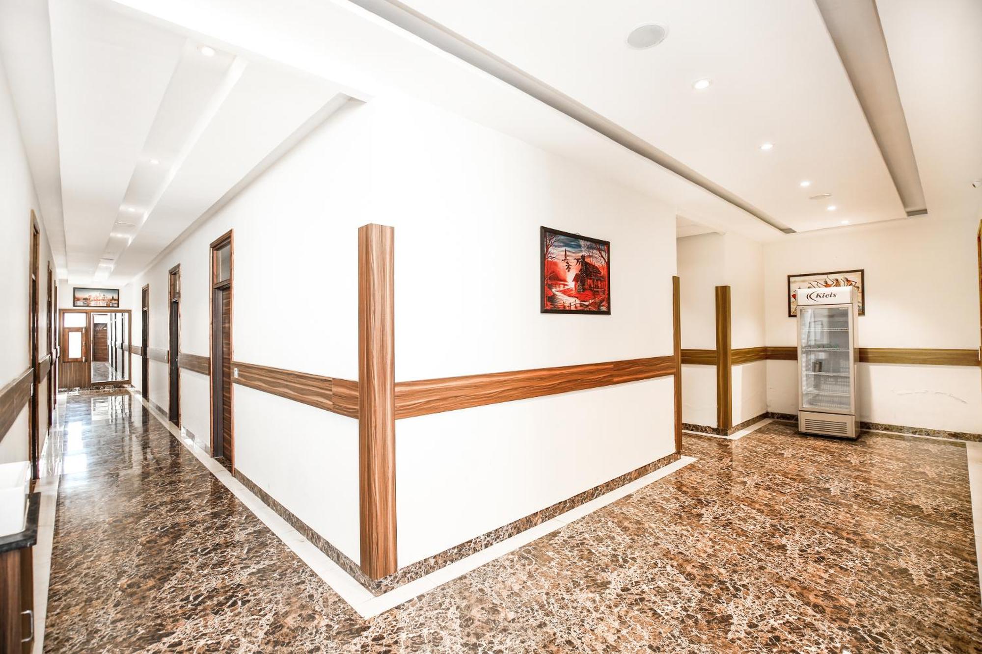 Hotel Woodcrest Zirakpur - Best Family Hotel By - A Unit Of Sidham Group Extérieur photo